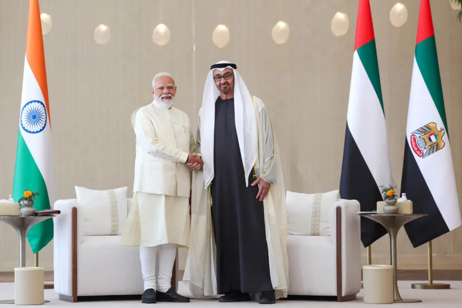 Indian Prime Minister Narendra Modi shaking hands with the President of the UAE.
