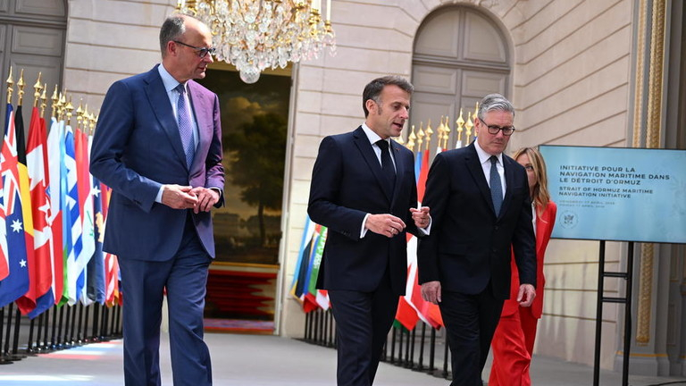 Western Leaders Are Losing the Public