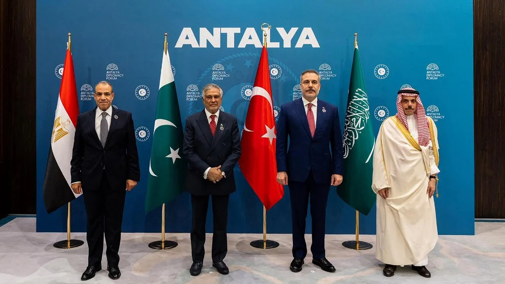 Diplomatic representatives from Egypt, Pakistan, Turkey, and Saudi Arabia at the Antalya Diplomacy Forum.